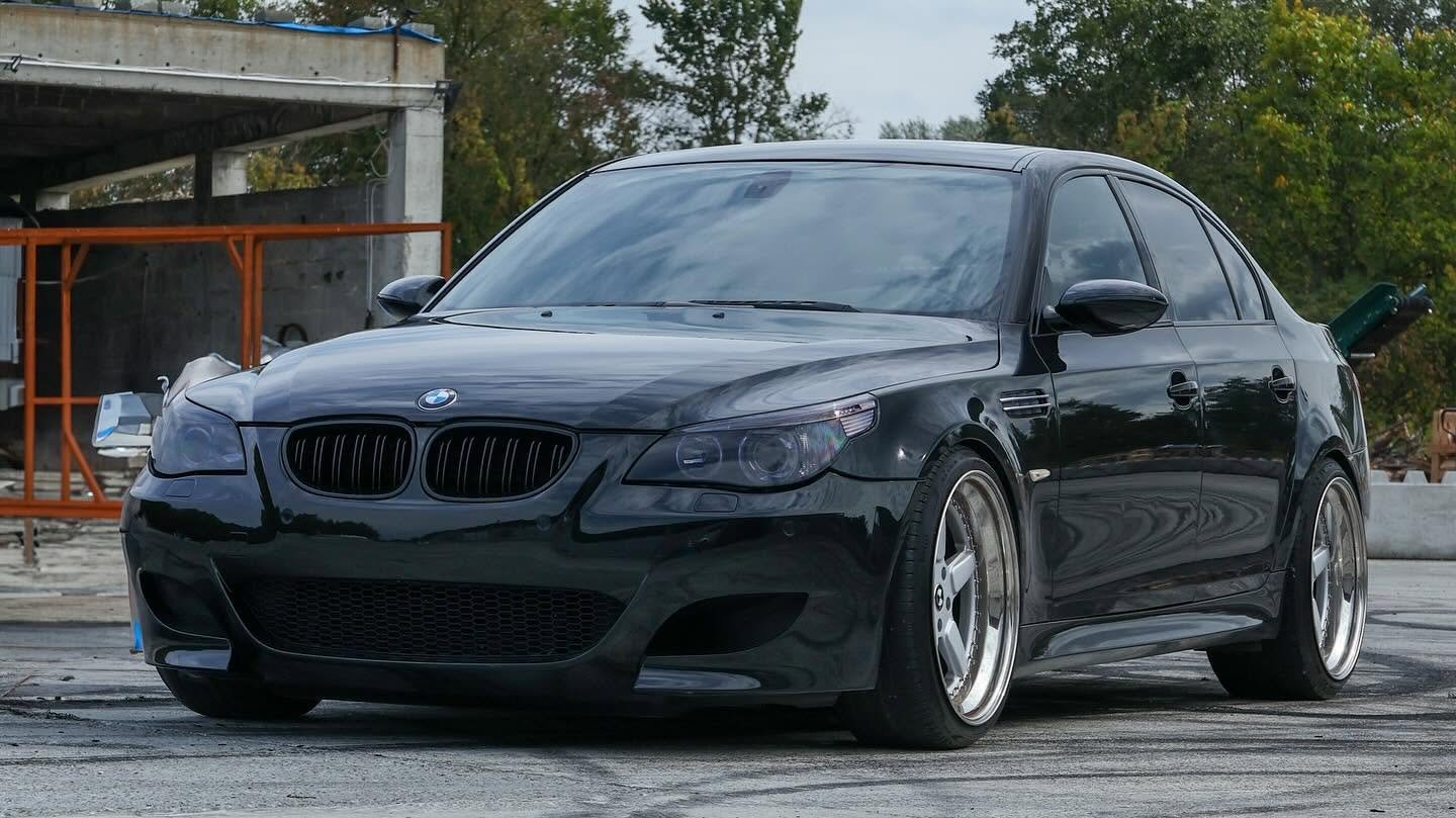 BMW M5 V10 (E60) - realizacja BlueShine 3
